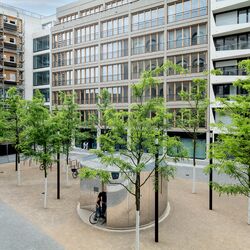 Vue aérienne d'un système de stationnement pour vélos à Berlin