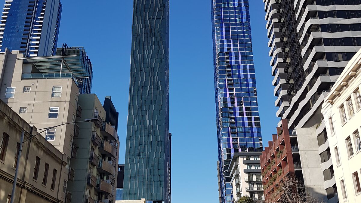 Vue extérieure du bâtiment Shadow Play dans le centre-ville de Melbourne