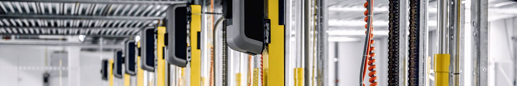 Bornes de recharge électriques intégrées à un système de stationnement